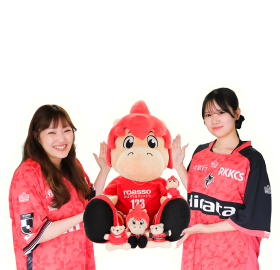 同僚と応援に行ってます！